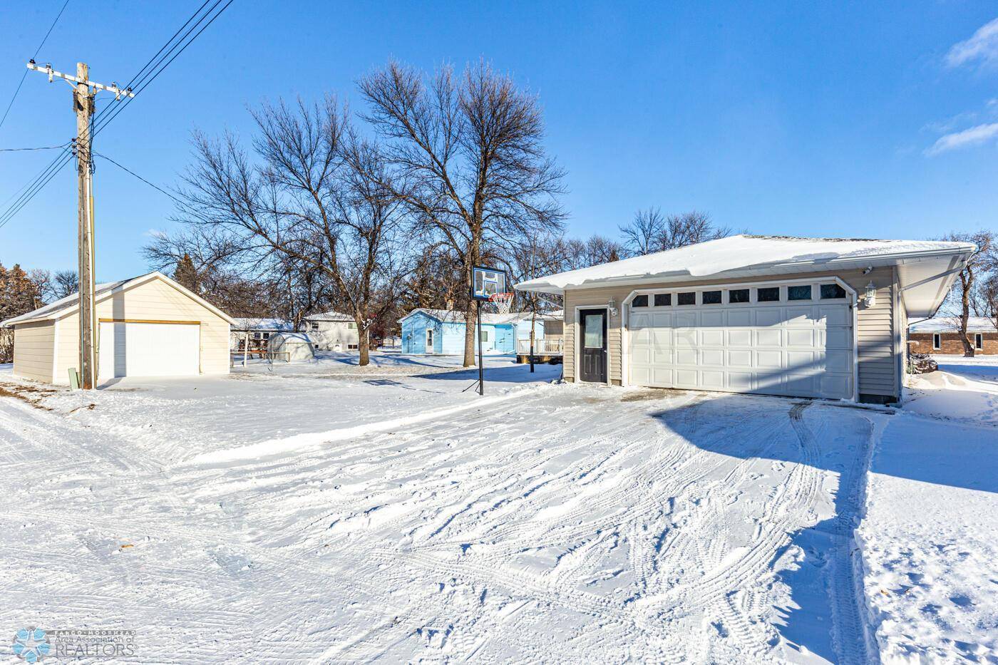 Barnesville, MN 56514,211 5 ST NE