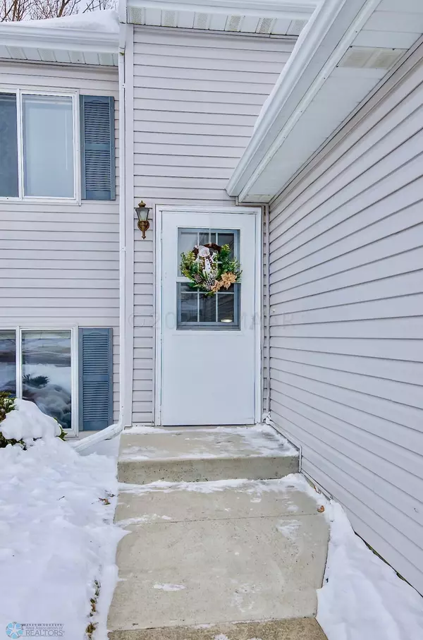 Moorhead, MN 56560,3620 VILLAGE GREEN LN