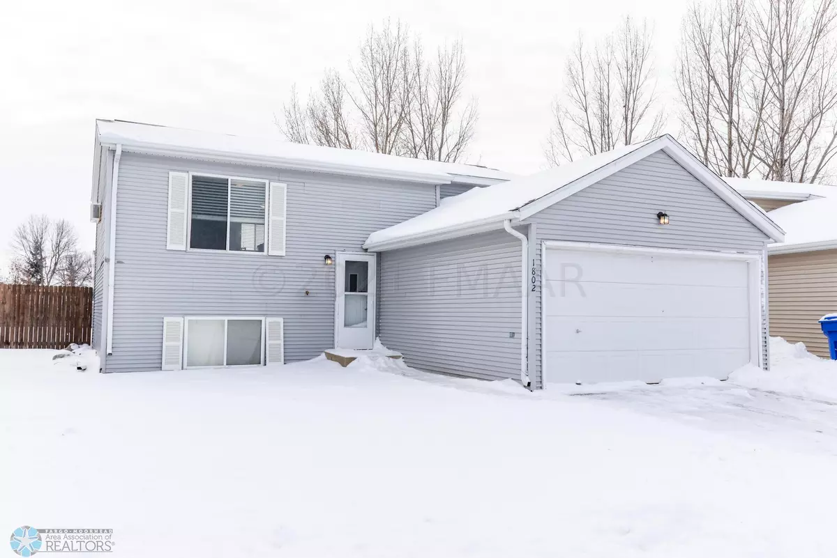 Fargo, ND 58104,1802 56 AVE S