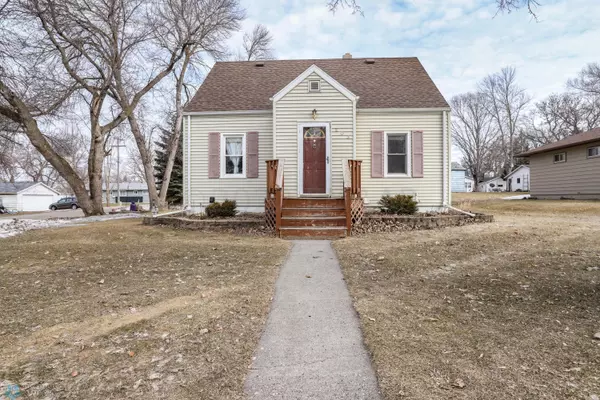 203 1ST AVE SE, Rothsay, MN 56579