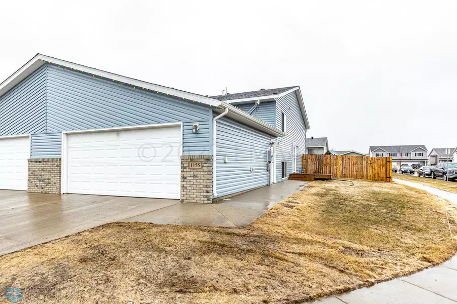 1155 42 AVE W, West Fargo, ND 58078