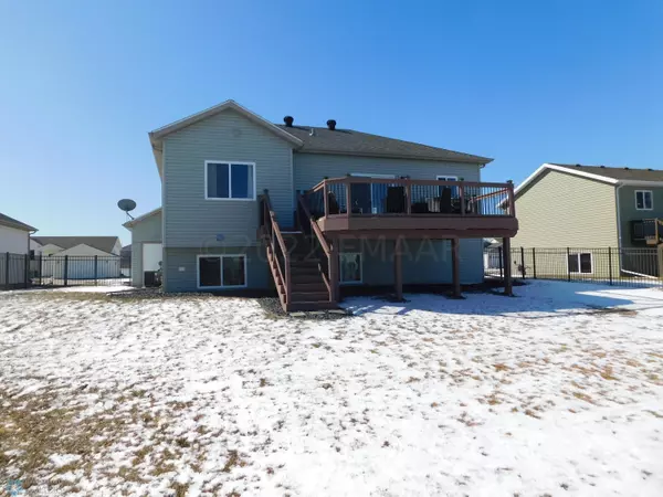 Fargo, ND 58104,4751 48 AVE S