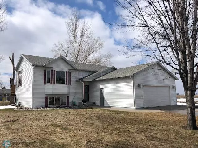 610 6 ST NE, Dilworth, MN 56529