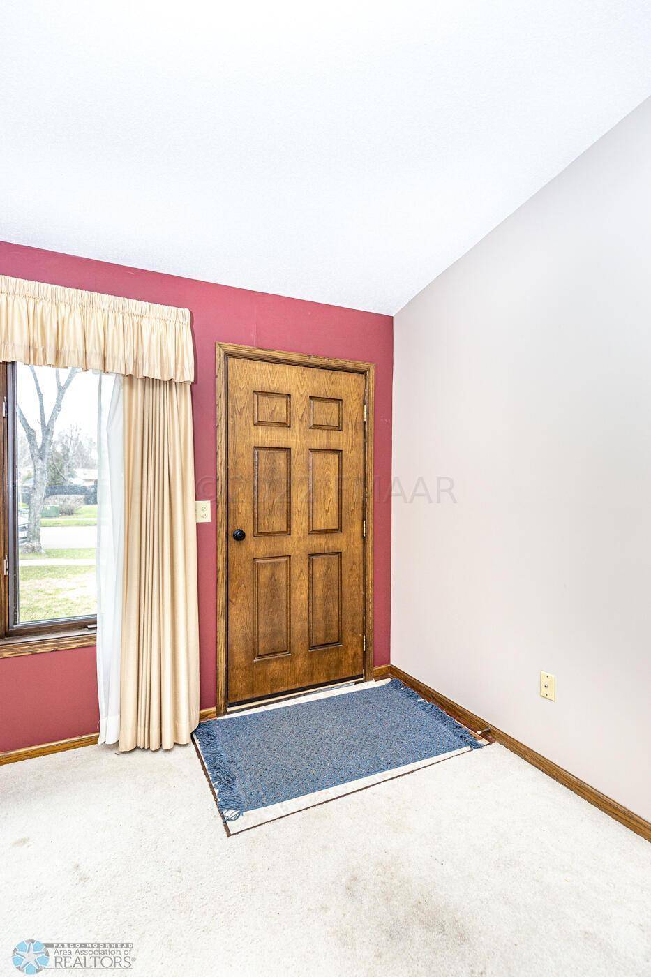Fargo, ND 58103,2313 26 1/2 AVE S