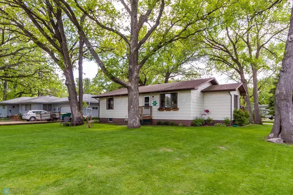 Horace, ND 58047,407 SHEYENNE DR