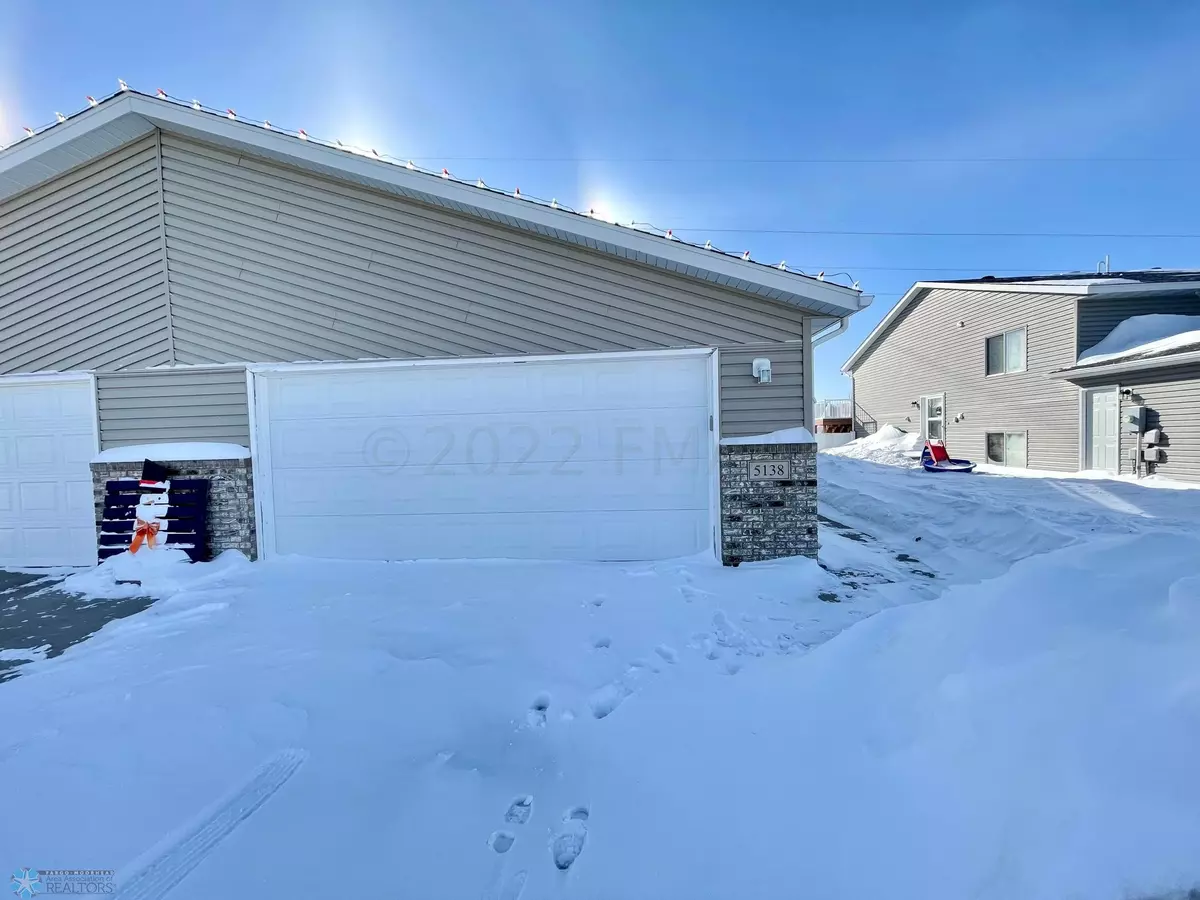 Fargo, ND 58104,5138 48 AVE S