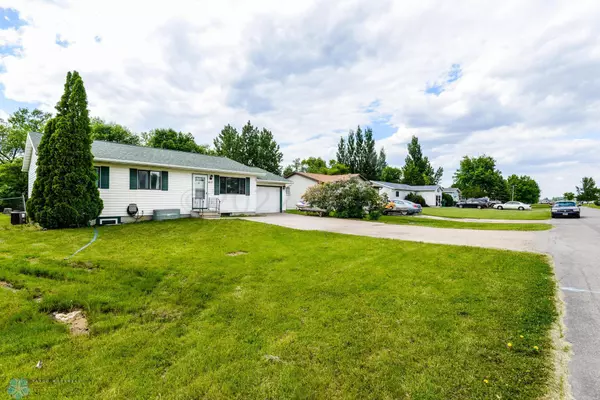 Horace, ND 58047,417 3 ST E