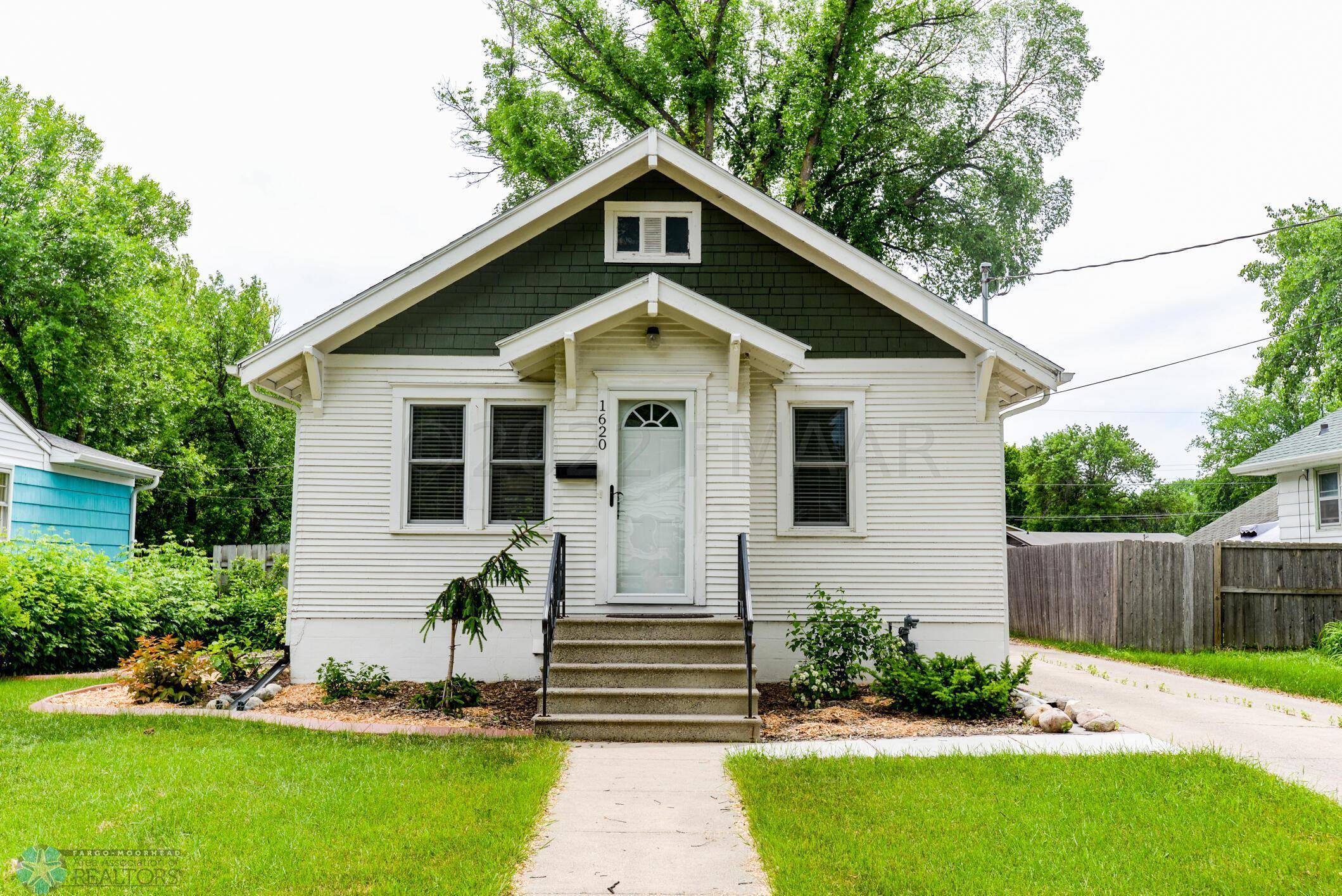 1620 8 AVE S, Fargo, ND 58103
