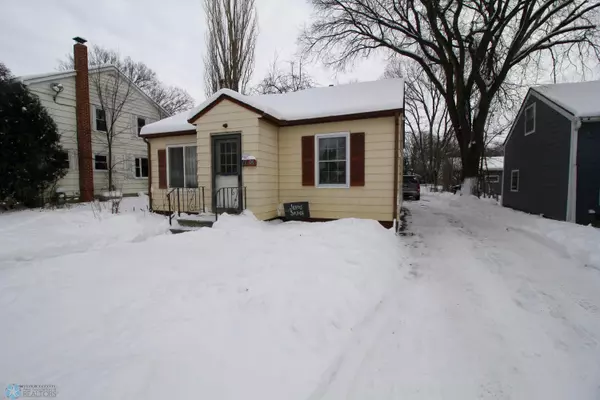 1106 2ND ST S, Moorhead, MN 56560