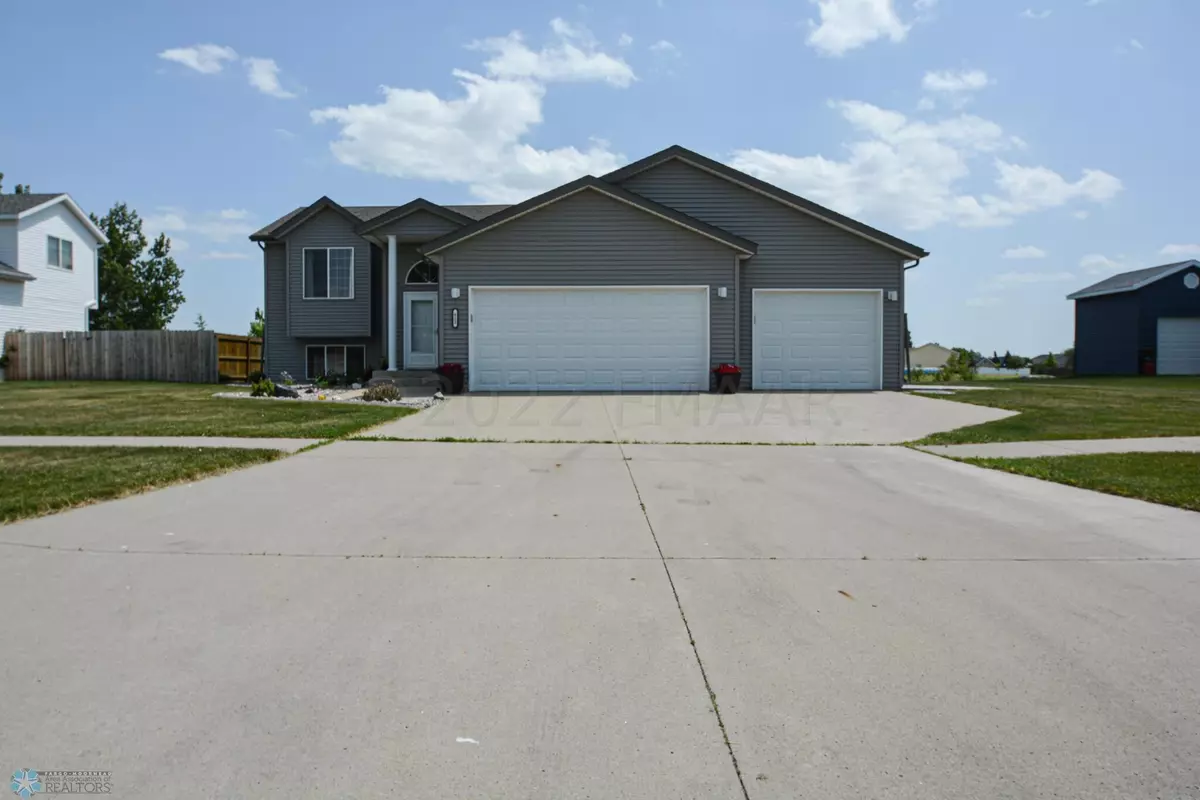 West Fargo, ND 58078,622 S SEDONA DR