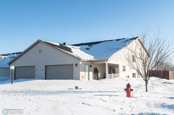 West Fargo, ND 58078,847 CINNAMON RIDGE PL