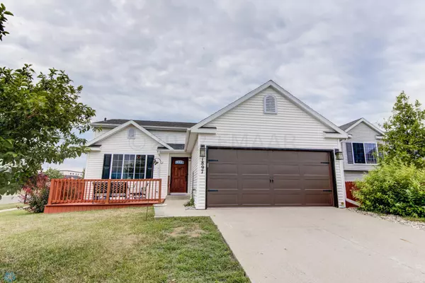 1897 HUNTINGTON LN, West Fargo, ND 58078