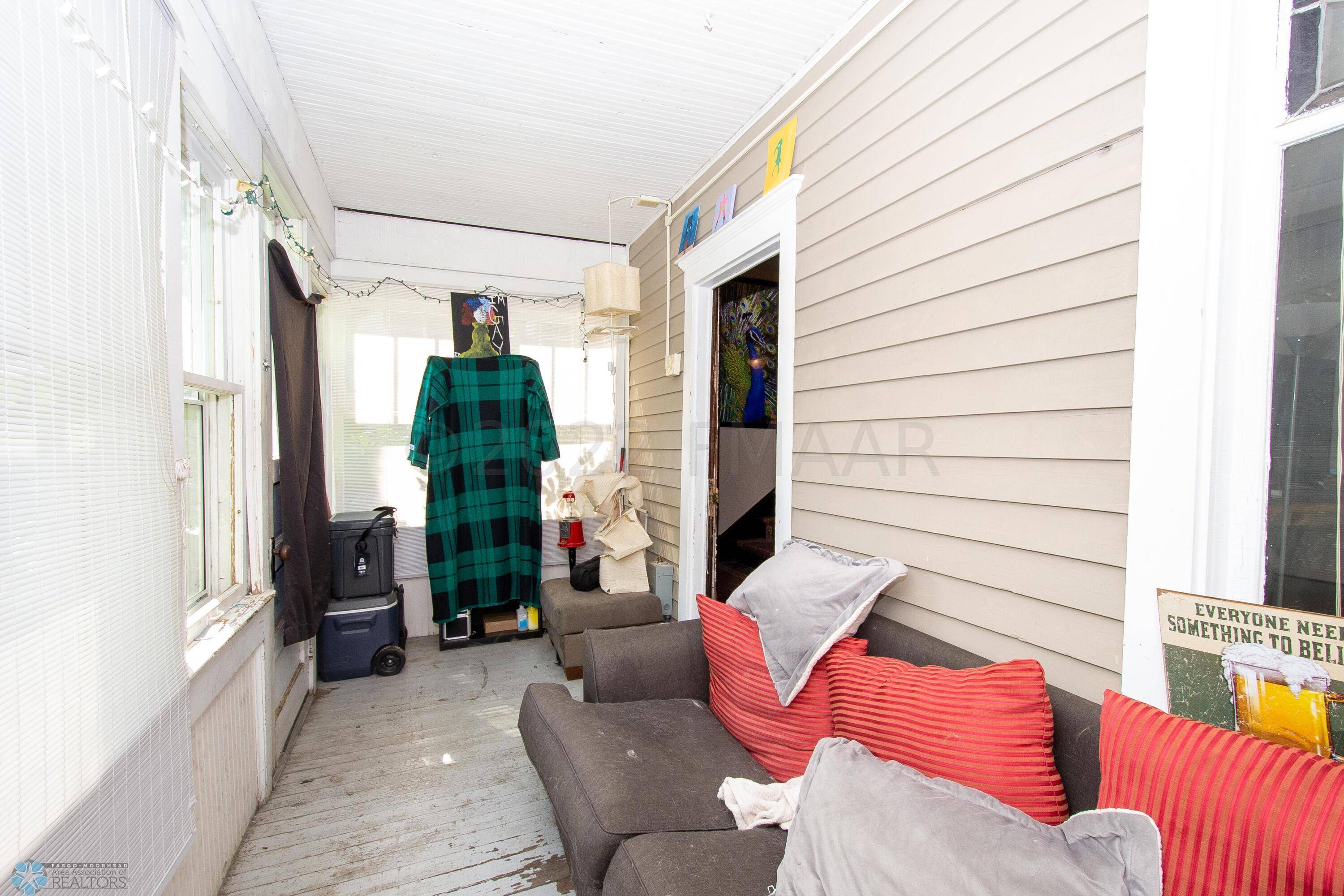 Fargo, ND 58102,911 7 AVE N