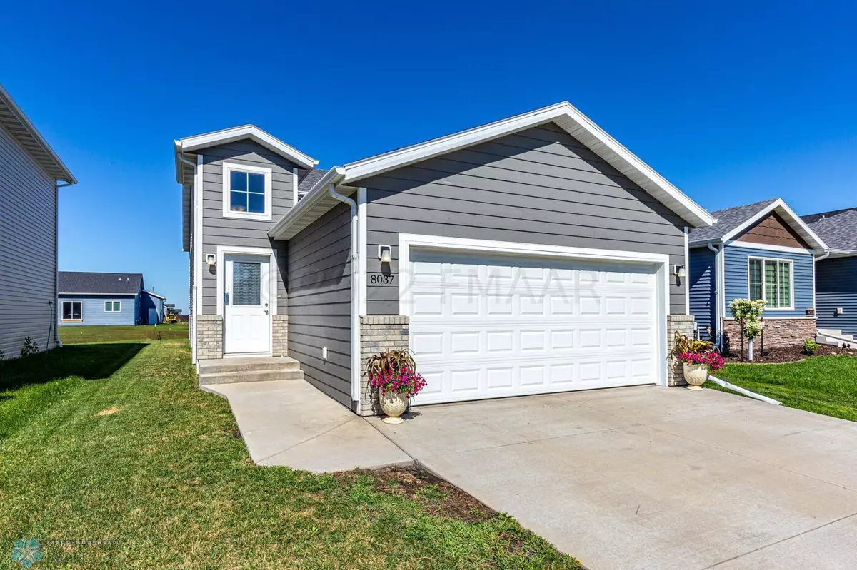 Horace, ND 58047,8037 GOLDFINCH DR