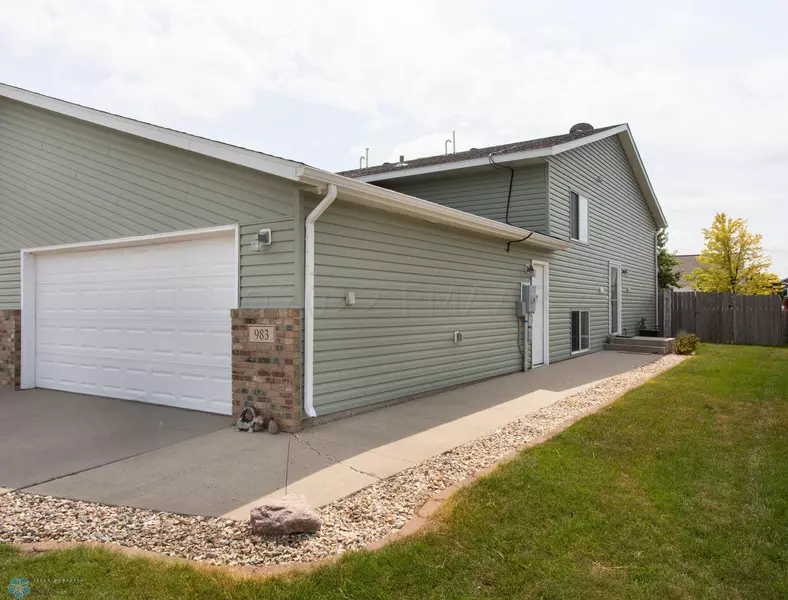 983 42 AVE W, West Fargo, ND 58078