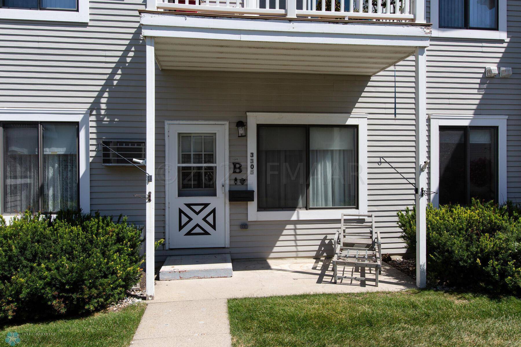 Fargo, ND 58103,3305 15 AVE S #B