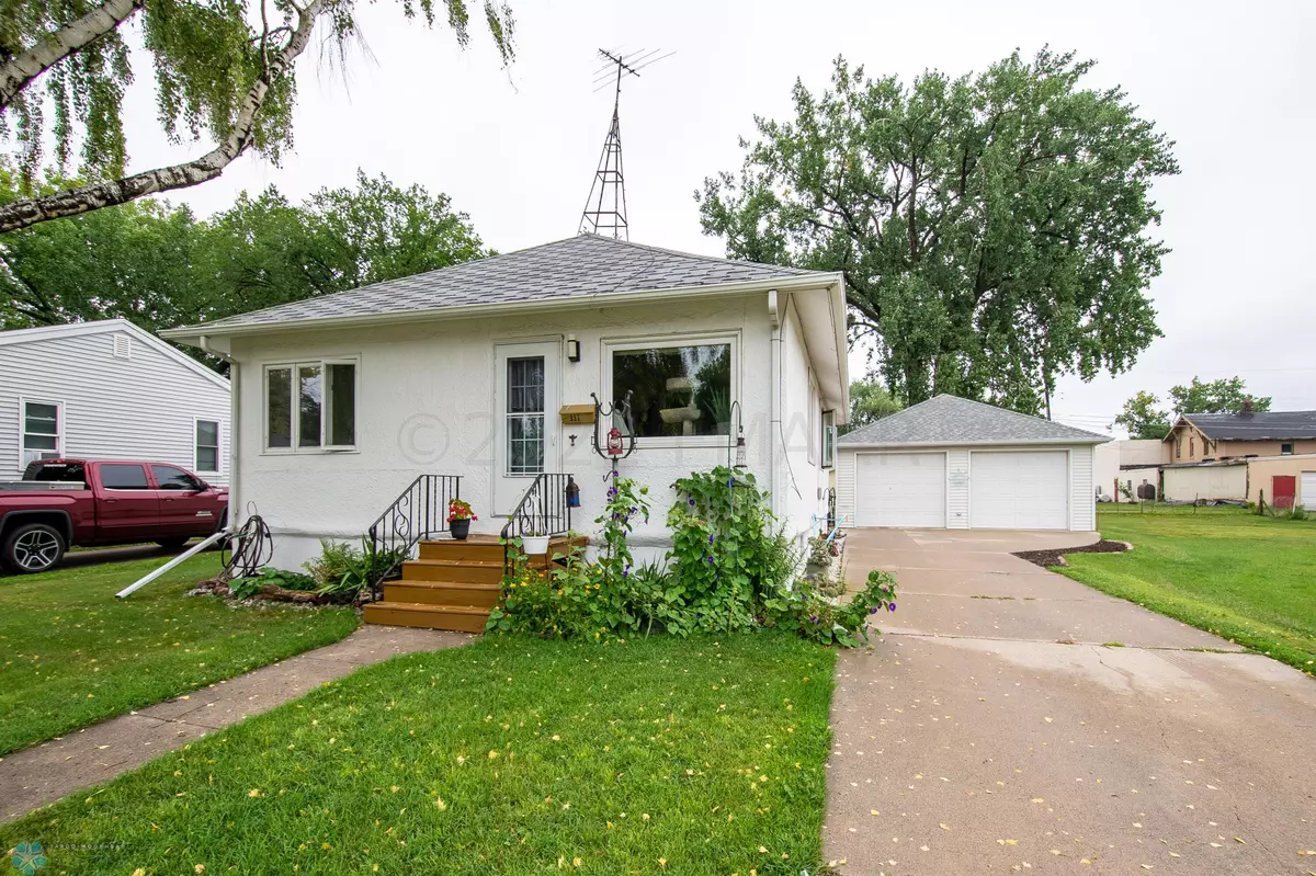 Fargo, ND 58102,317 20 ST N