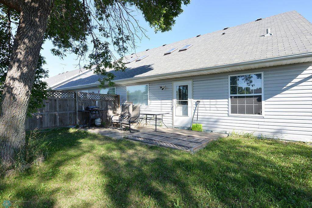 West Fargo, ND 58078,815 12 1/2 AVE W
