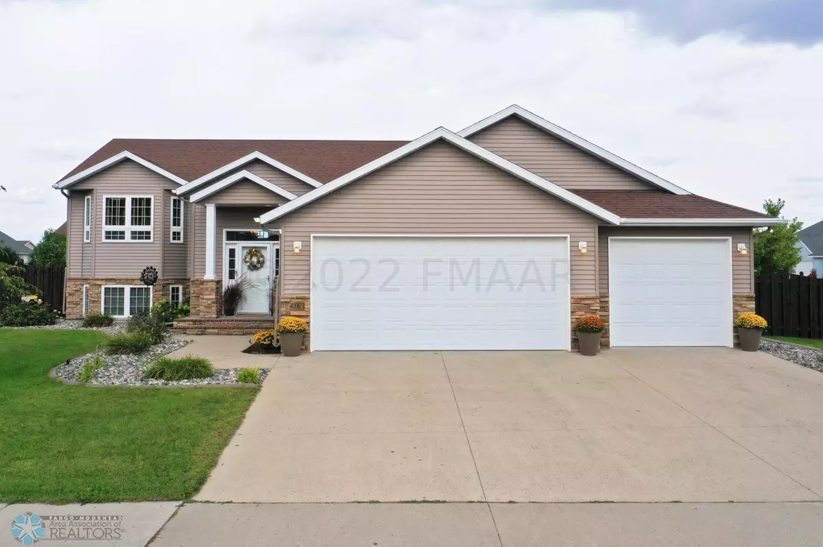 Moorhead, MN 56560,616 LEXINGTON LN