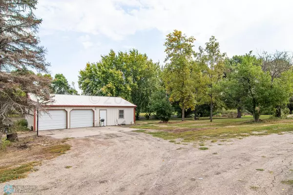 Hillsboro, ND 58045,792 SECOND ST NW