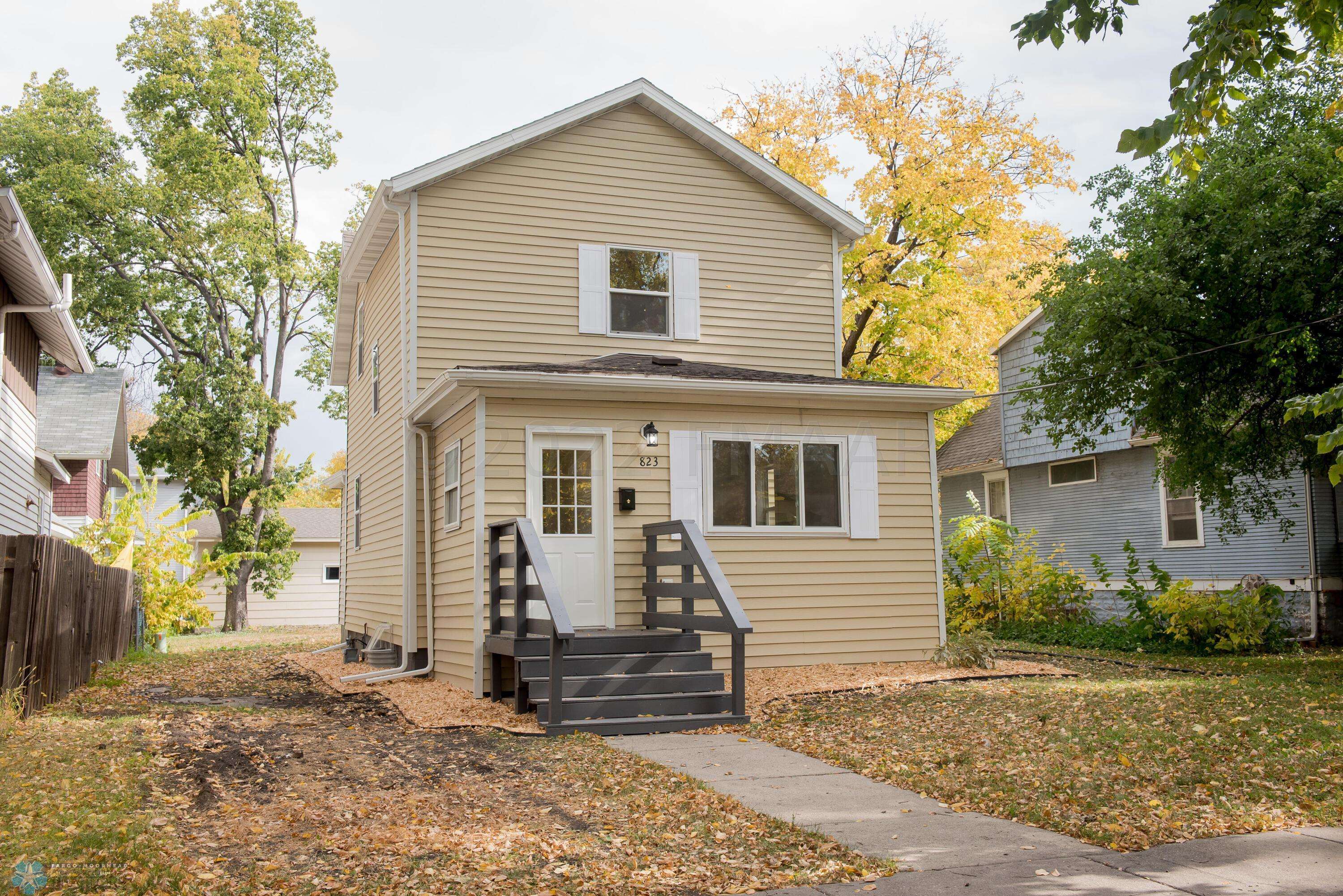 823 9 ST N,  Fargo,  ND 58102