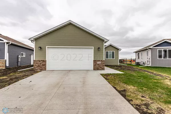 Fargo, ND 58104,2208 GRIFFIN DR S