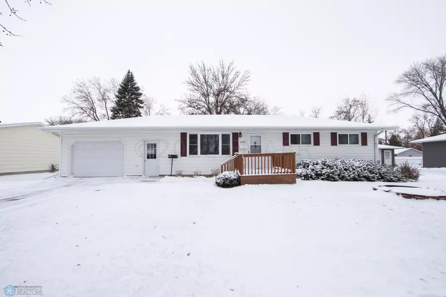 330 CEDAR LN, West Fargo, ND 58078