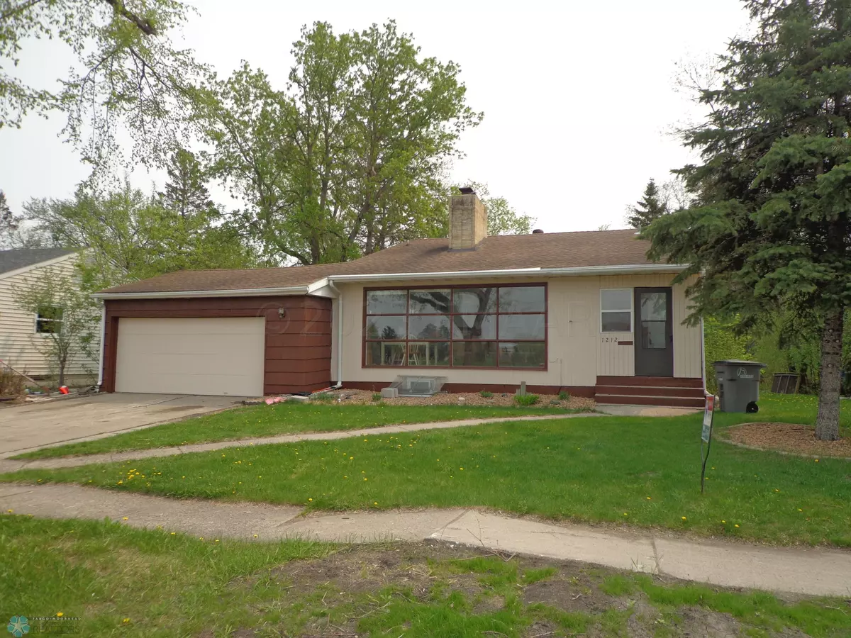 Moorhead, MN 56560,1212 11TH ST S