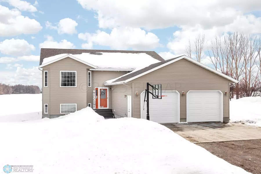410 REED ST W, Amenia, ND 58004