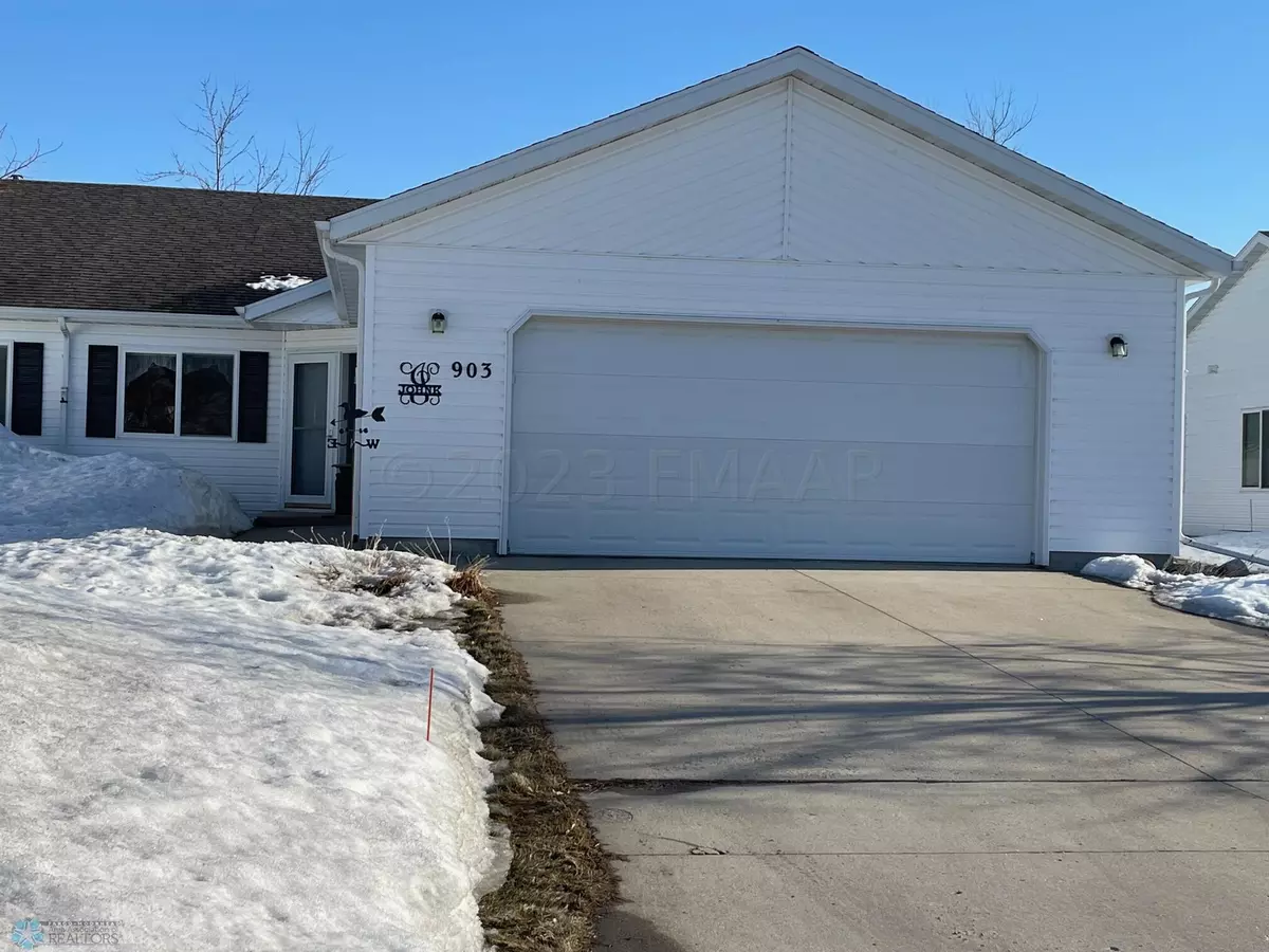 Dilworth, MN 56529,903 4 AVE NE