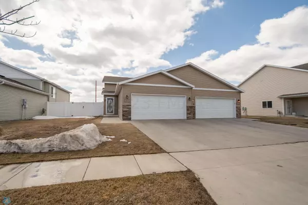 West Fargo, ND 58078,929 31 AVE W