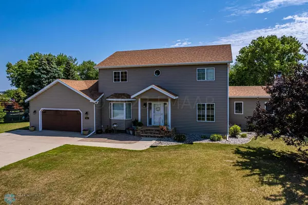 7512 SUNNYSIDE ST,  Horace,  ND 58047