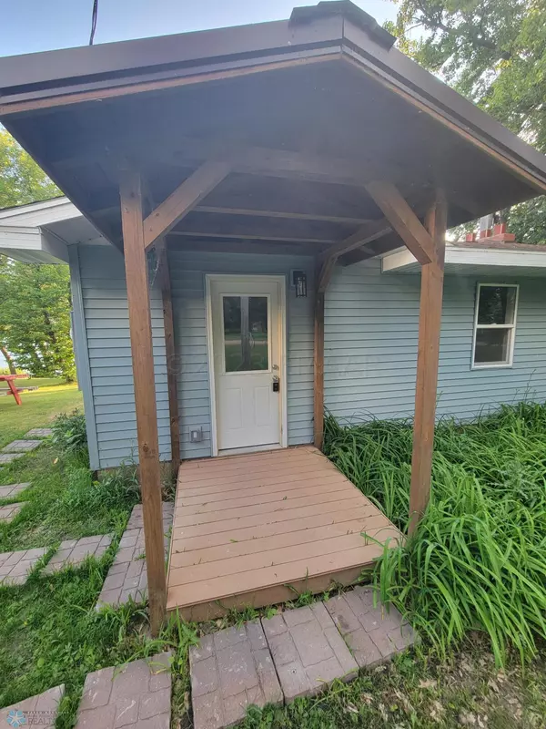 Pelican Rapids, MN 56572,48035 LINDAS BEACH RD