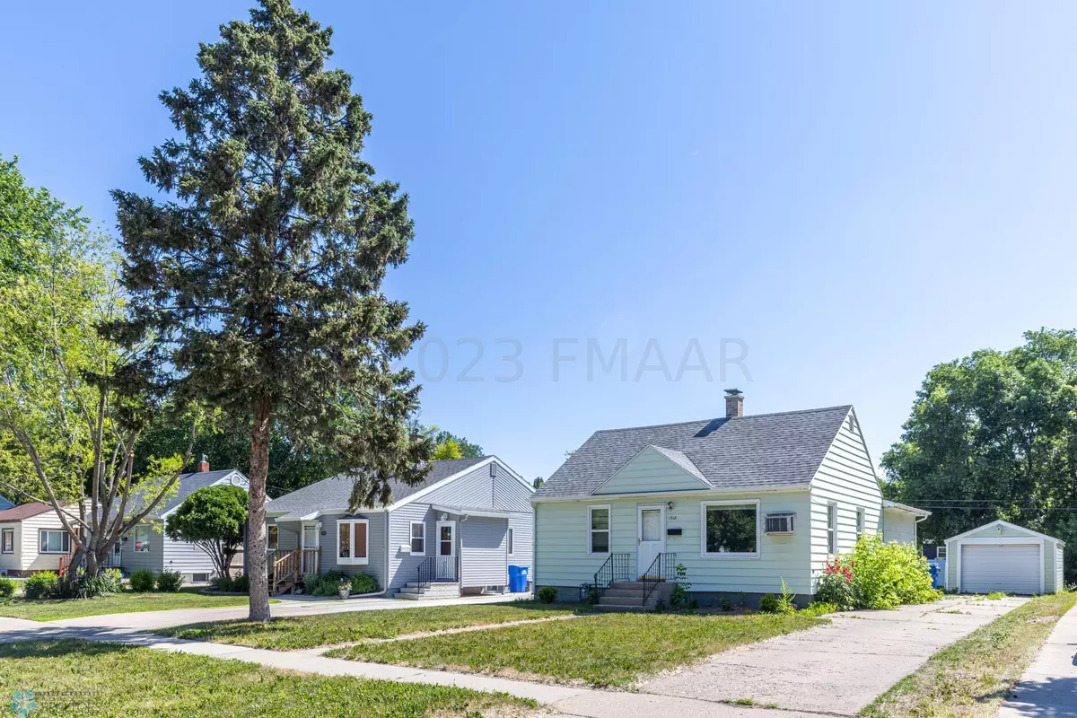 Fargo, ND 58103,1518 14 ST S