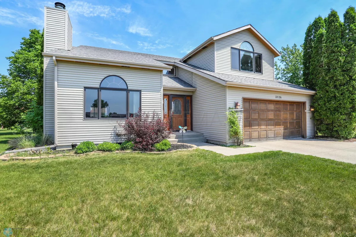 Moorhead, MN 56560,3128 E VILLAGE GREEN LOOP DR E