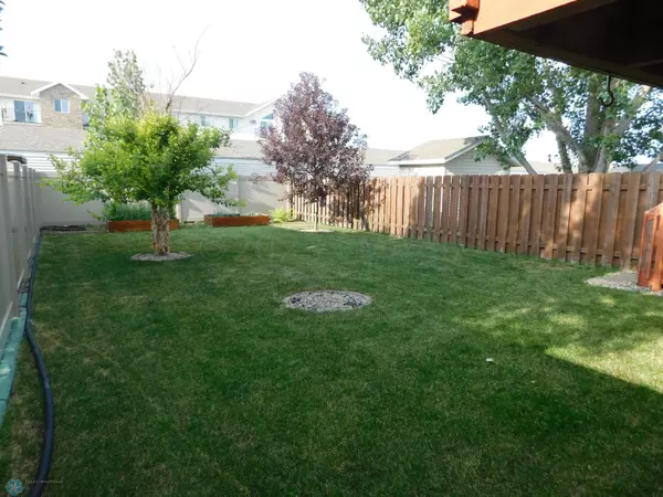 Fargo, ND 58103,3424 30 AVE S