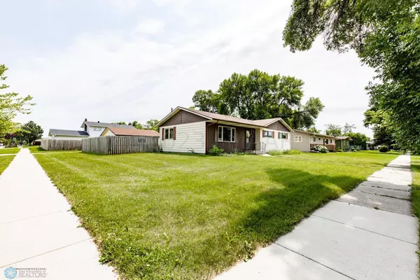 Fargo, ND 58102,3129 8 ST N