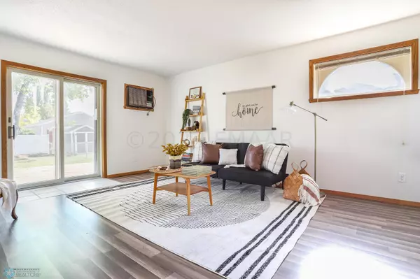 Fargo, ND 58103,1518 28 AVE S