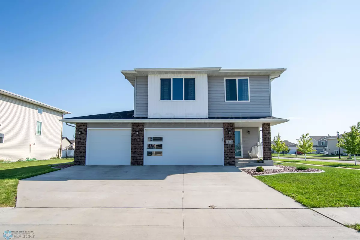 West Fargo, ND 58078,1137 29 AVE W