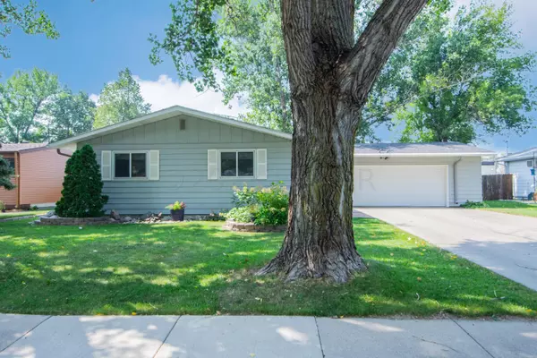 Fargo, ND 58103,2913 12 ST S