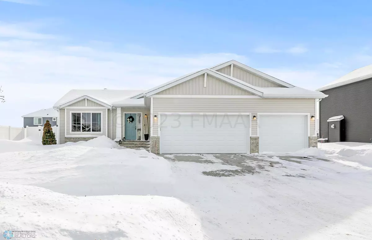 West Fargo, ND 58078,2330 HARBOR LN W