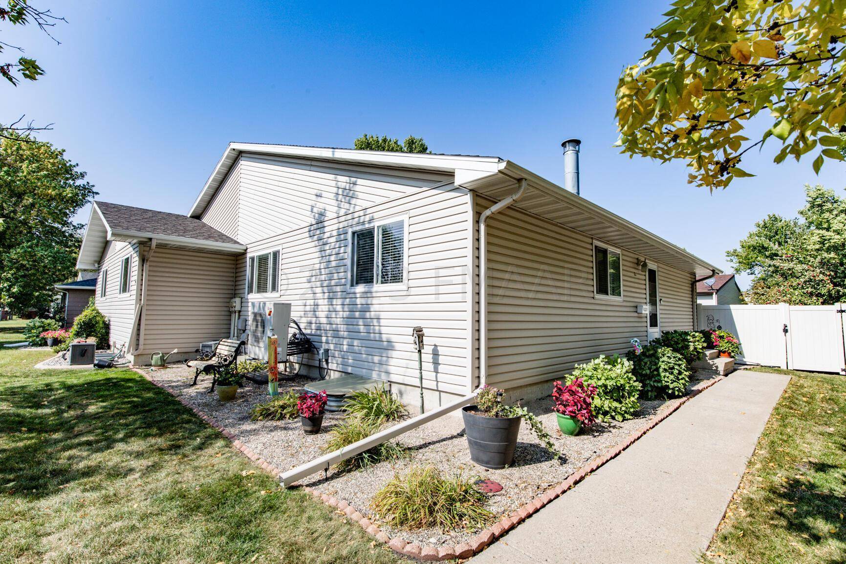 West Fargo, ND 58078,846 10 AVE E