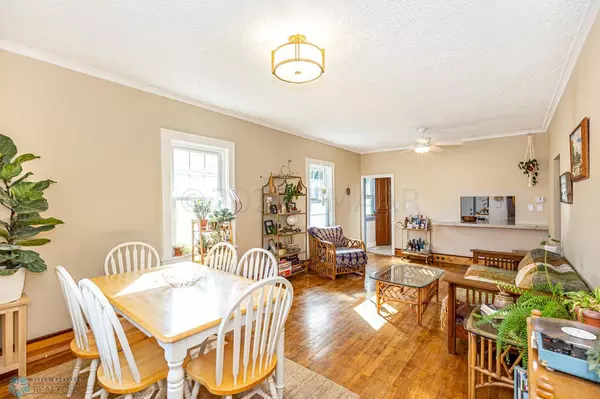 Fargo, ND 58103,1438 1 AVE S