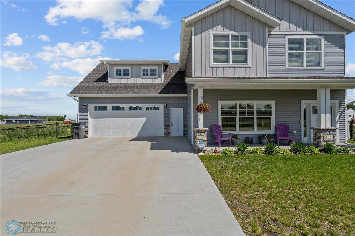 103 PINE DR,  Hankinson,  ND 58041