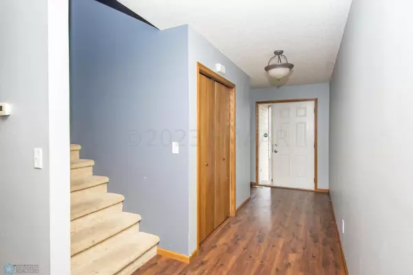 West Fargo, ND 58078,519 36 AVE W