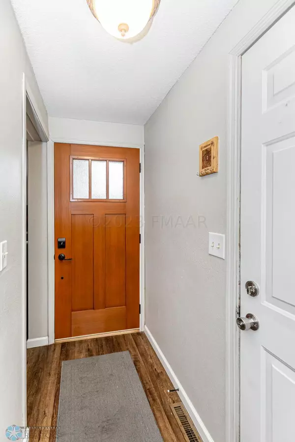 West Fargo, ND 58078,1701 4 AVE E