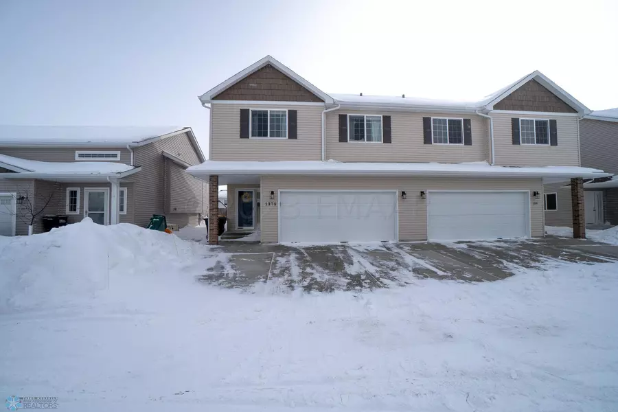 1378 WESTPORT BEACH WAY, West Fargo, ND 58078