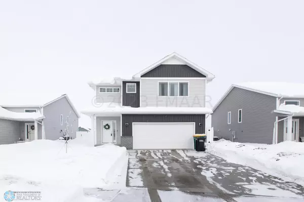 West Fargo, ND 58078,916 27 AVE W