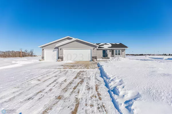 Lisbon, ND 58054,103 PRAIRIE VIEW DR