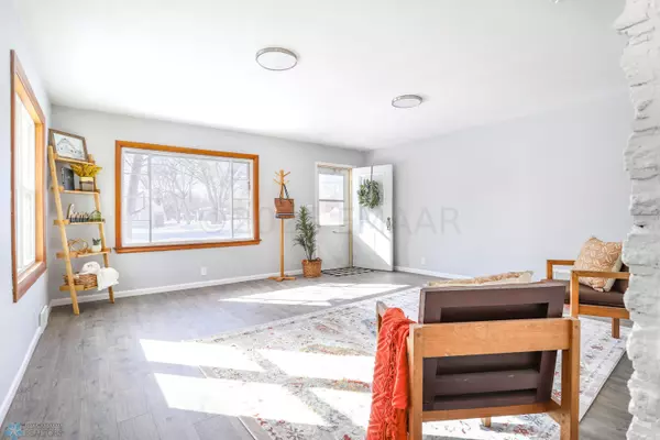 Moorhead, MN 56560,406 17TH ST S